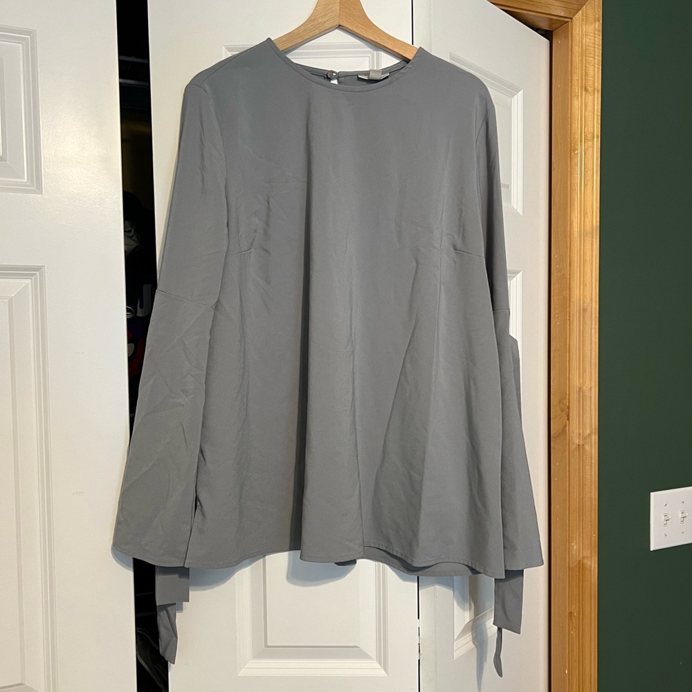 Halogen | Tunic Top Bow Tie Sleeves | Grey | Size Large